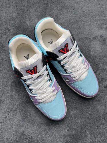 Men  Women  L*ouis V*uitton   Top Sneaker L*V Trainer