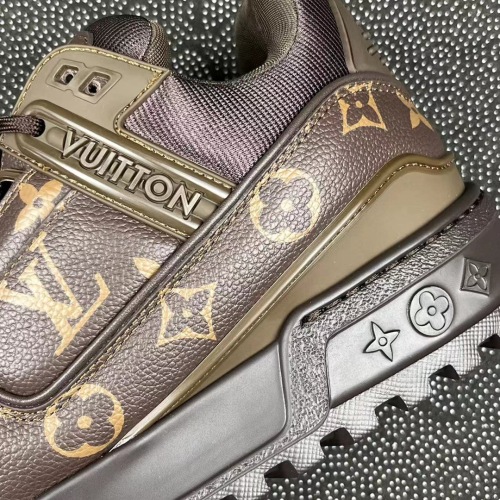 Men  Women  L*ouis V*uitton   Top Sneaker L*V Trainer