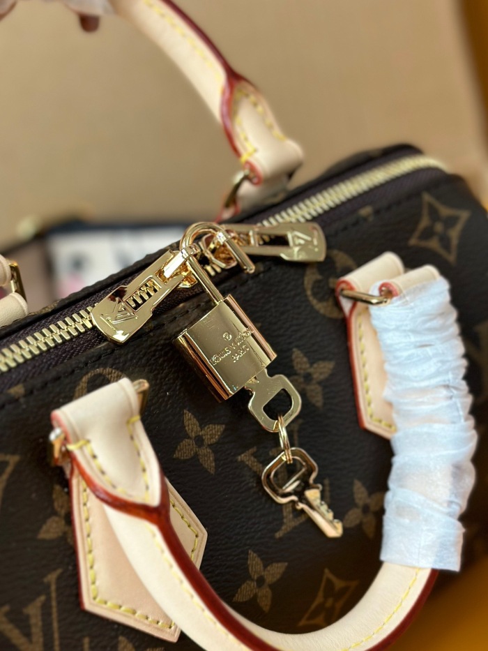 L*ouis V*uitton  Bag Top quality 1:1