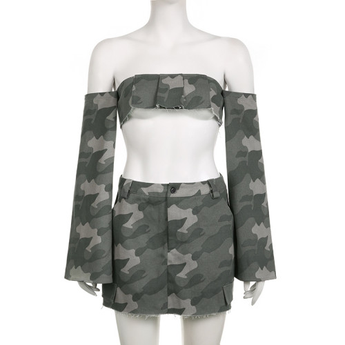 Camouflage printed off-shoulder cropped long-sleeved high-waisted cargo skirt set