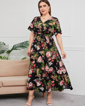 High-waisted stylish V-neck plus-size sexy printed maxi dress