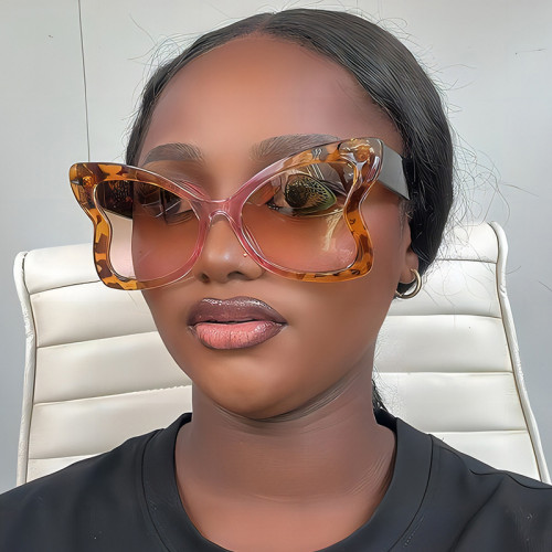 Women's Retro Butterfly Sunglasses Flat Mirror Elegant Sunglasses