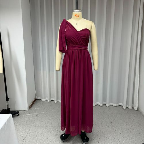 Sexy One Shoulder Solid Color Chiffon Slit Evening Dress