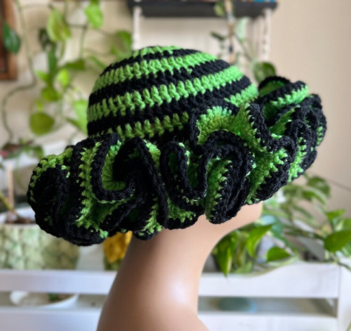 Handmade crochet ruffle hat adult lace wool hat fashion ruffle hat