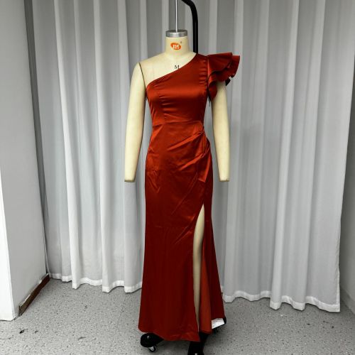 Ladies One Shoulder Elegant Sleeveless Solid Color Evening Dress