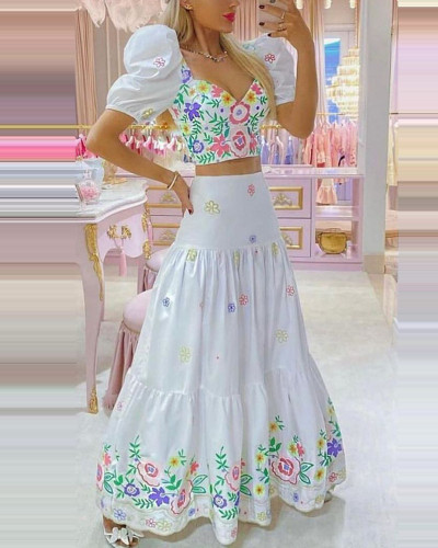 Women Positioning Printed Puff Sleeve Top + A-Line Printed Skirt Set