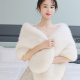 Women's faux fur shawl
