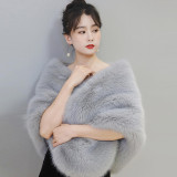 Women's faux fur shawl