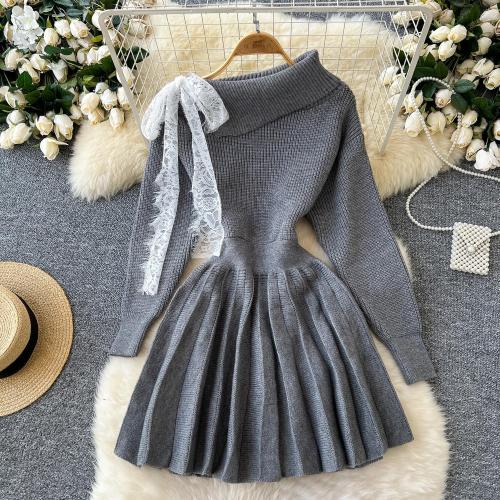 Off-shoulder lapel bow tie long-sleeved knitted pleated dress