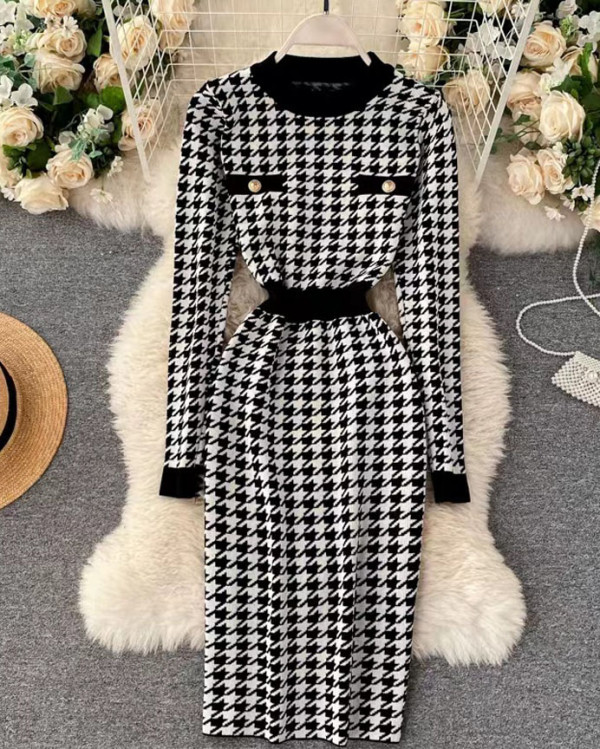 Autumn and winter women's round neck houndstooth long knitted dress