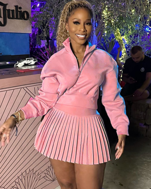 Long-sleeved sweatshirt high-waisted pleated skirt  set