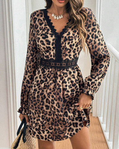 French women's retro style V-neck leopard print long-sleeved lace patchwork long-sleeved dress