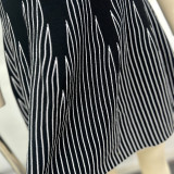 Women's Sleeveless Round Neck Striped Knitted Dress