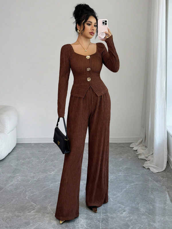 Knitted guilloche solid color square neck metal rose button slim fit fashion suit for women