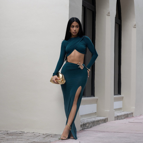 Sexy crop top set Long-sleeved knotted top + high-waisted slit skirt two-piece set