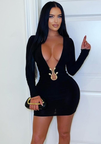 Sexy deep V-neck bodycon dress metallic accessories long-sleeved bodycon evening dress