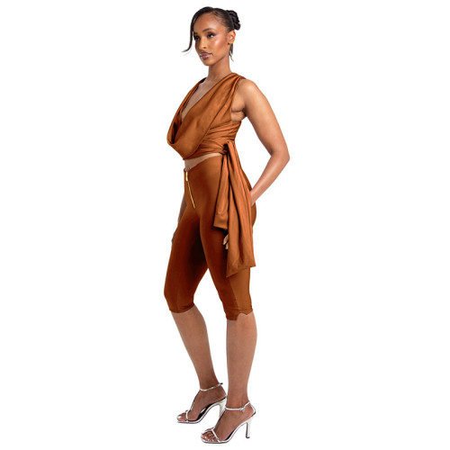 Summer women's plunging neckline top and solid color capri pants set