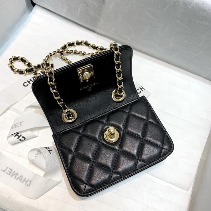 Handbag Chanel 82768 size 12.5 2.5 9 cm