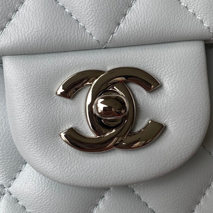 Handbag Chanel A01112 size 15.5x25.5x6.5 cm