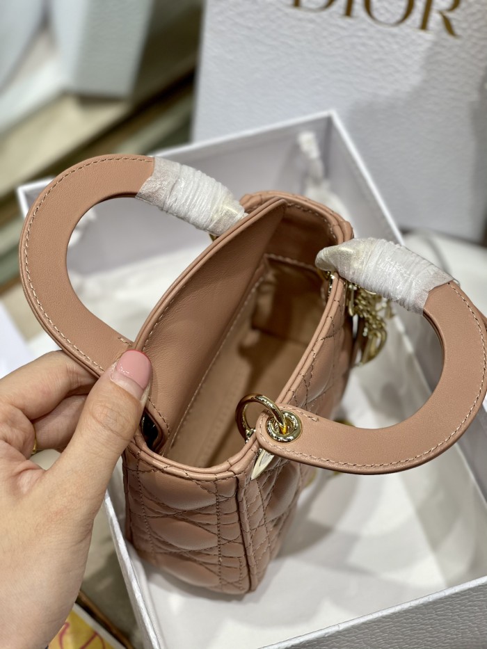 Handbag Dior 6601 size 12*10*5 cm