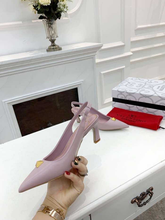 VALENTINO GARAVANI Rockstud WOMEN 37