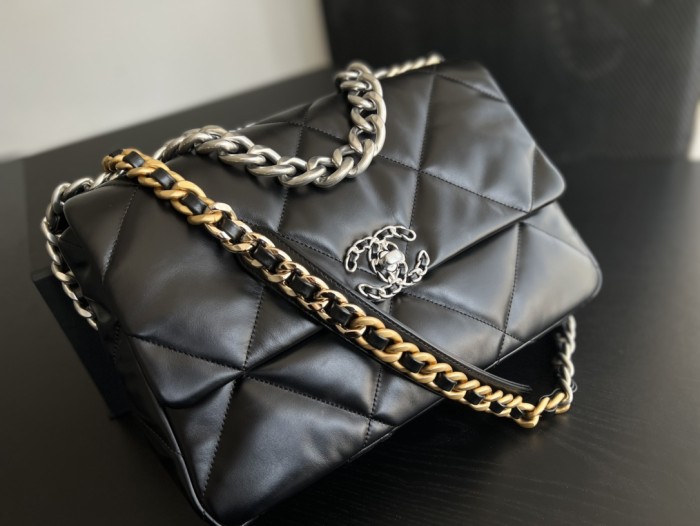Handbag Chanel 1160 size 26cmx16cmx9 cm