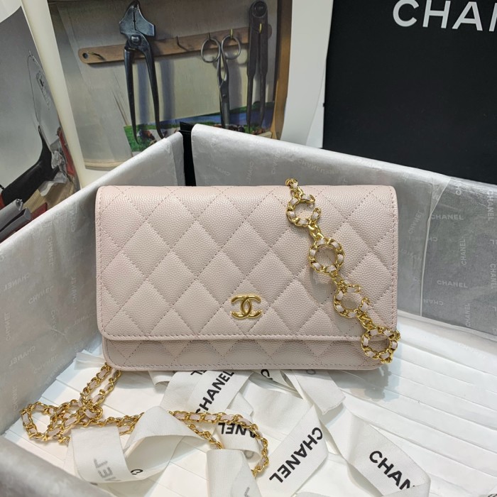 Handbag Chanel 81152 size 19 cm