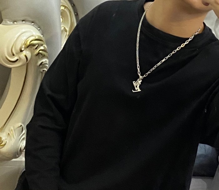 Clothes Louis Vuitton 86