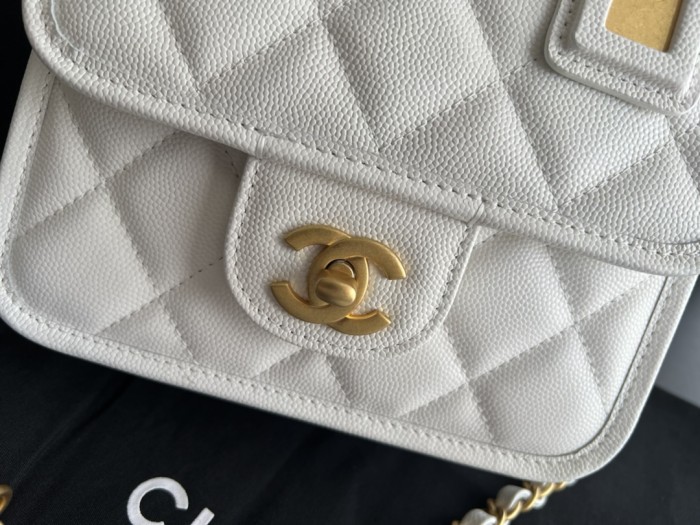 Handbag Chanel AS3652 size 17cmx20.5cmx6 cm