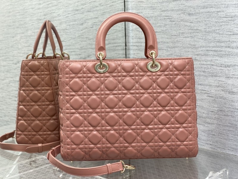 Handbag Dior size 32 cm