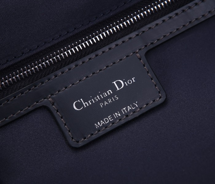 Handbag Dior M93311 size 24cm×19cm×4.5 cm