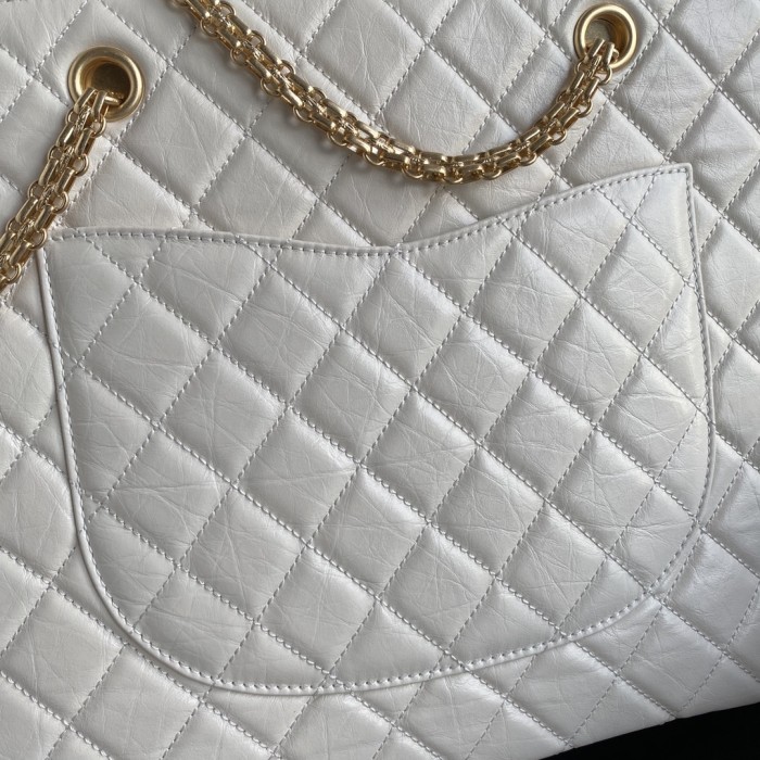 Handbag Chanel AS6611 size 35 26 11 cm