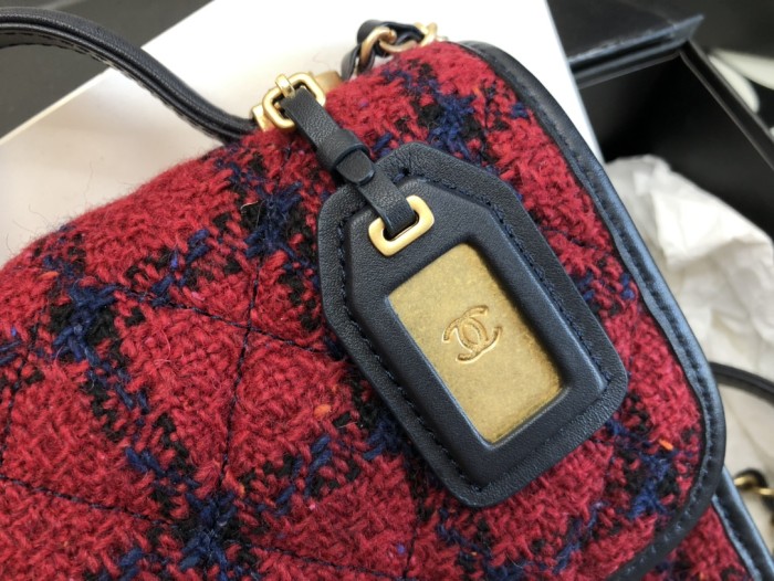 Handbag Chanel size 𝟷𝟽*𝟸𝟶.𝟻 *𝟼 𝚌𝚖