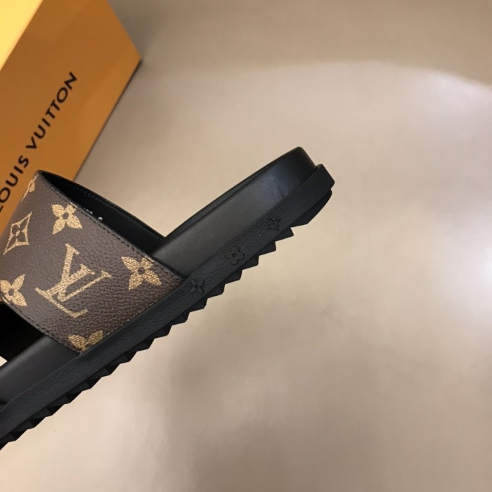 Louis Vuitton Slipper 54