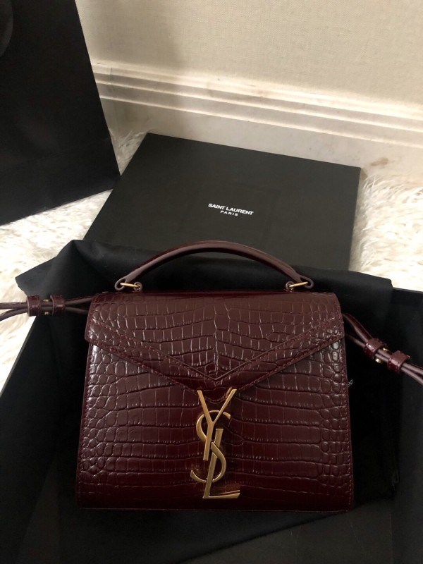 Handbags SAINT LAURENT 602716 size 20x16x7.5 cm