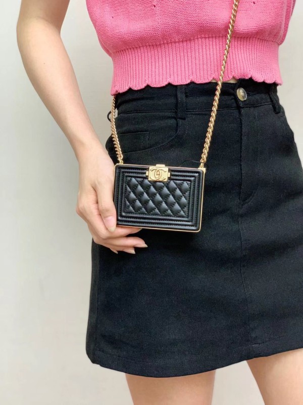 Handbag Chanel size 11*7.5*2.4 cm