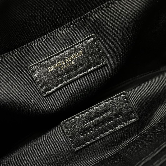 Handbags SAINT LAURENT 413444 size 30×21.5×2 cm