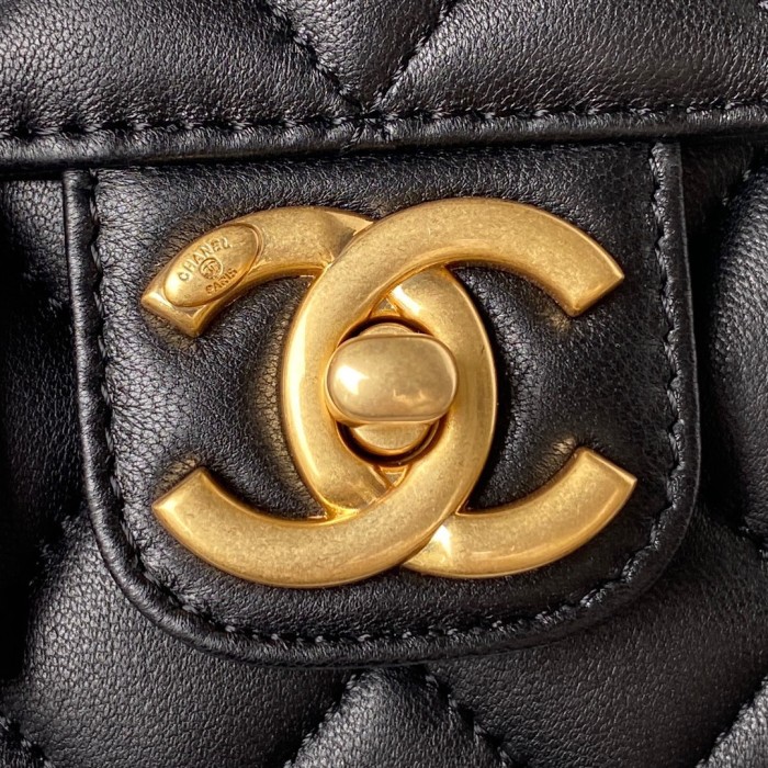 Handbag Chanel AS3738 size 12.5*16*6 cm