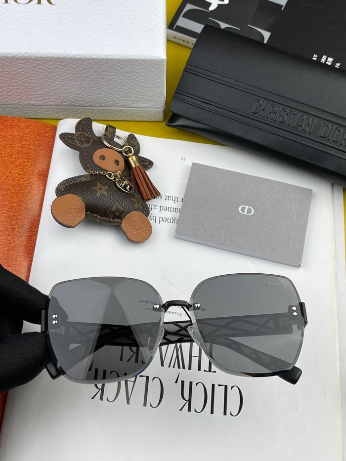 sunglasses Dior CD4579