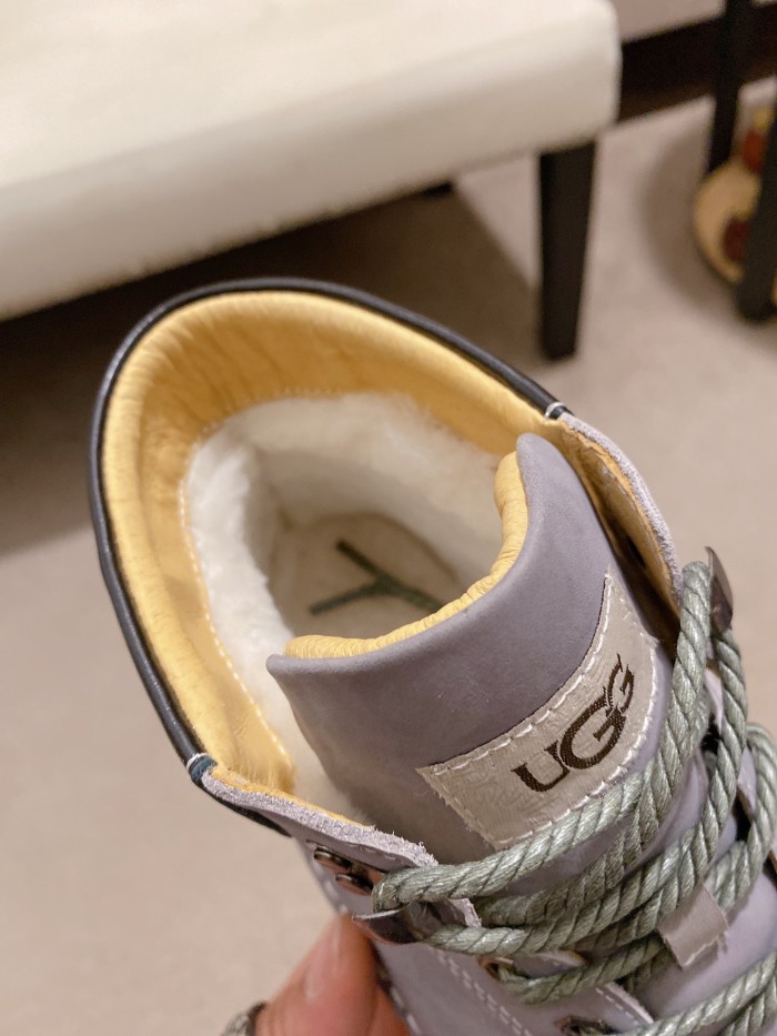 UGG Sneaker 54