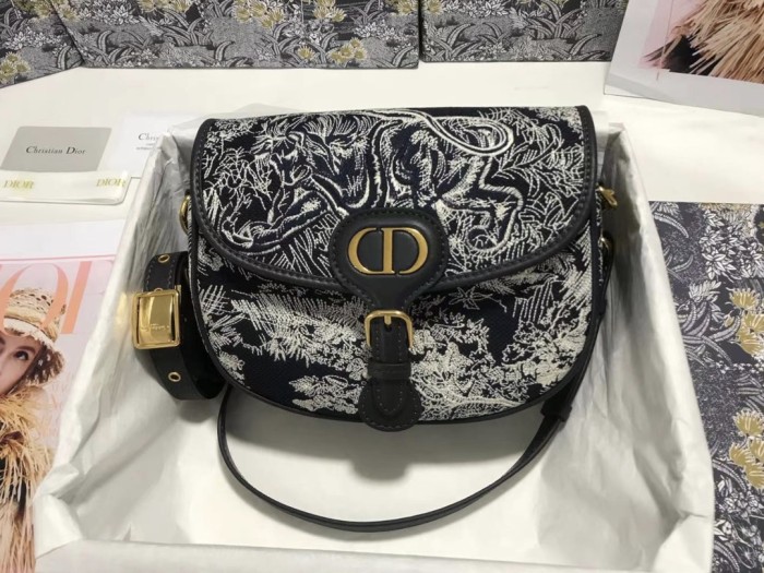 Handbag Dior M9319 size 22*17*6 cm