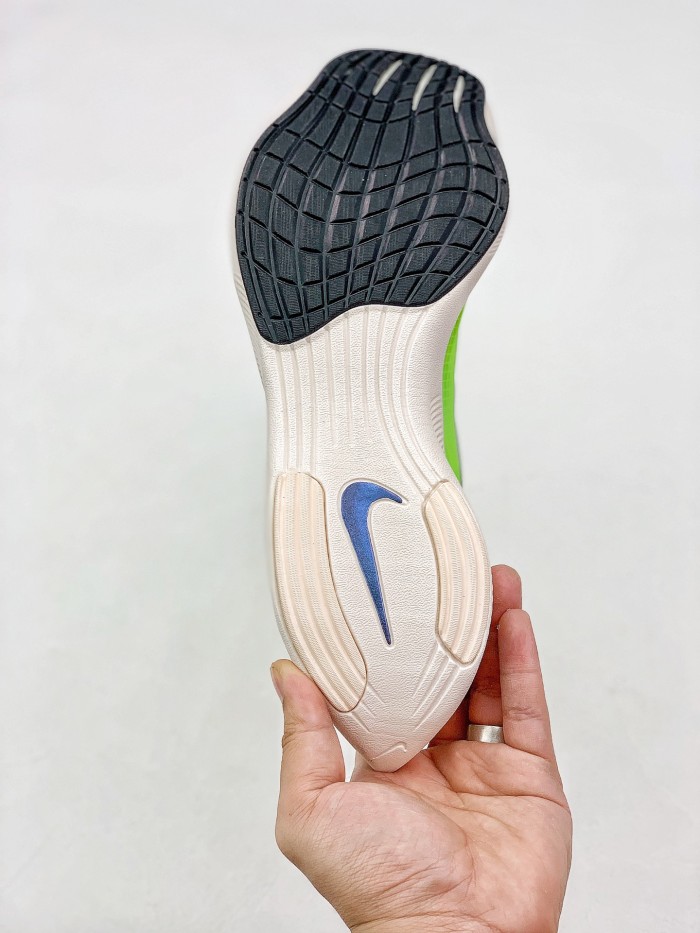 Nike ZoomX Vaporfly NEXT% Volt