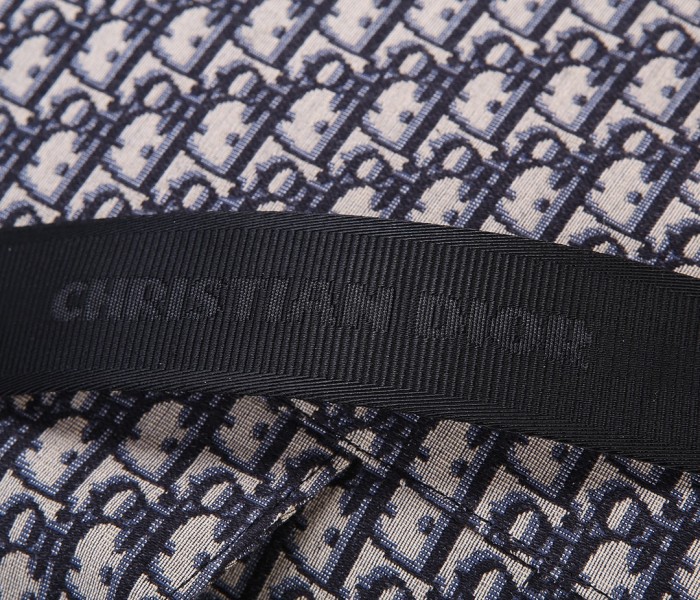 Handbag Dior size 34 x 25.5 x 5 cm