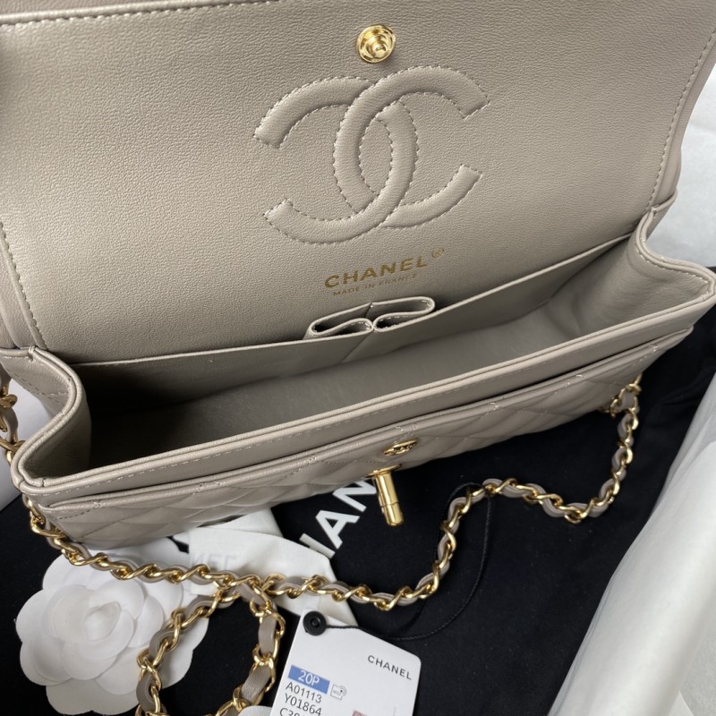 Handbag Chanel A01113 size 23 cm
