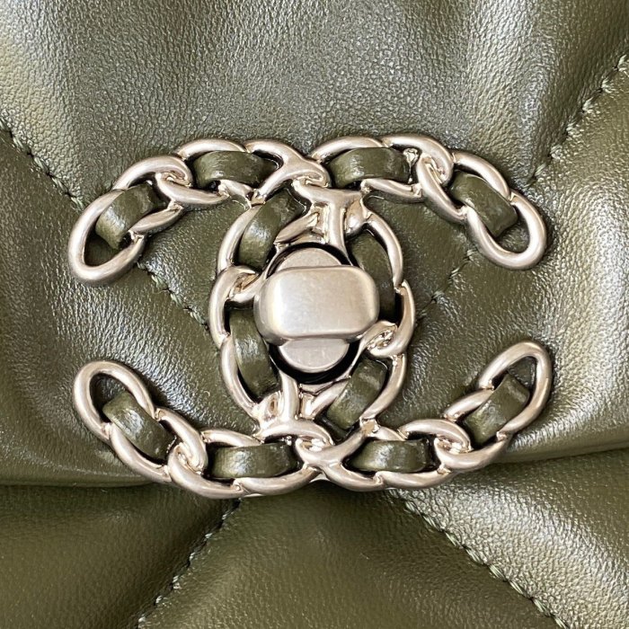 Handbag Chanel size 30 cm