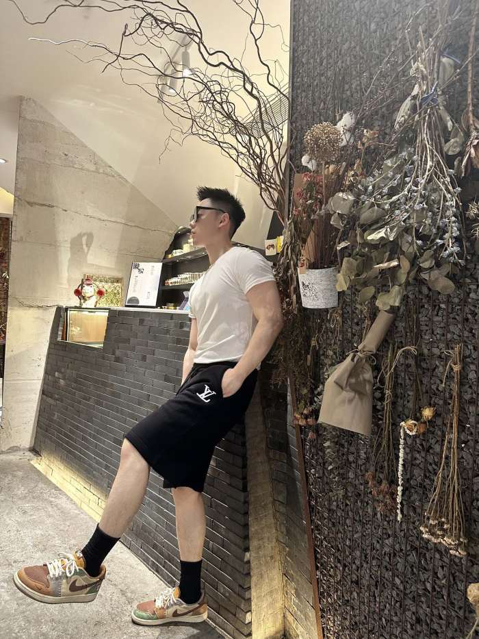 Clothes Louis Vuitton 358