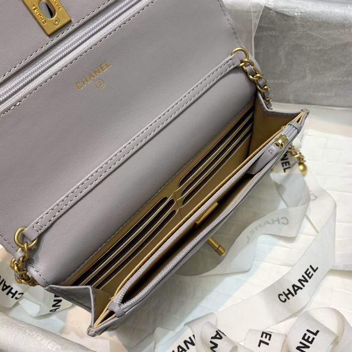 Handbag Chanel 81133 size 19 cm