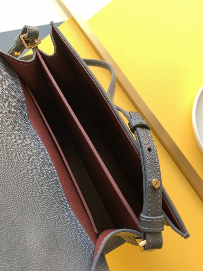 Handbags SAINT LAURENT 578000 size 24.5x20x11.5 cm