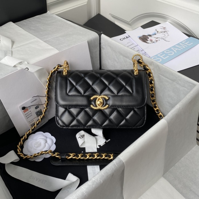 Handbag Chanel AS2714 size 12×20×6 cm