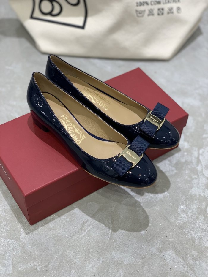 Salvatore Ferragamo Heel 6